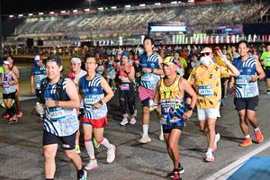 BIB: 
                            <button type="button" onclick="openModal(23303264)" class="btn btn-primary btn-sm float-right btn-popup" data-toggle="modal" data-target=".modal-high-quality">
                        <i class="fas fa-shopping-cart"></i> Add to Cart
                    </button>
                                            <button type="button" onclick="isThisMe(23303264, true)" class="btn btn-success btn-sm float-right btn-popup btn-isme hidden" data-toggle="tooltip" data-placement="bottom" title="นี่คือรูปของคุณใช่ไหม คลิกที่นี่เพื่อเอาเข้าอัลบั้ม">
                        <i class="fas fa-plus"></i> Add to album
                    </button>
                    <button type="button" onclick="isThisMe(23303264, false)" class="btn btn-warning btn-sm float-right btn-popup btn-isnotme hidden">
                        <i class="fas fa-ban"></i> Remove from album
                    </button>